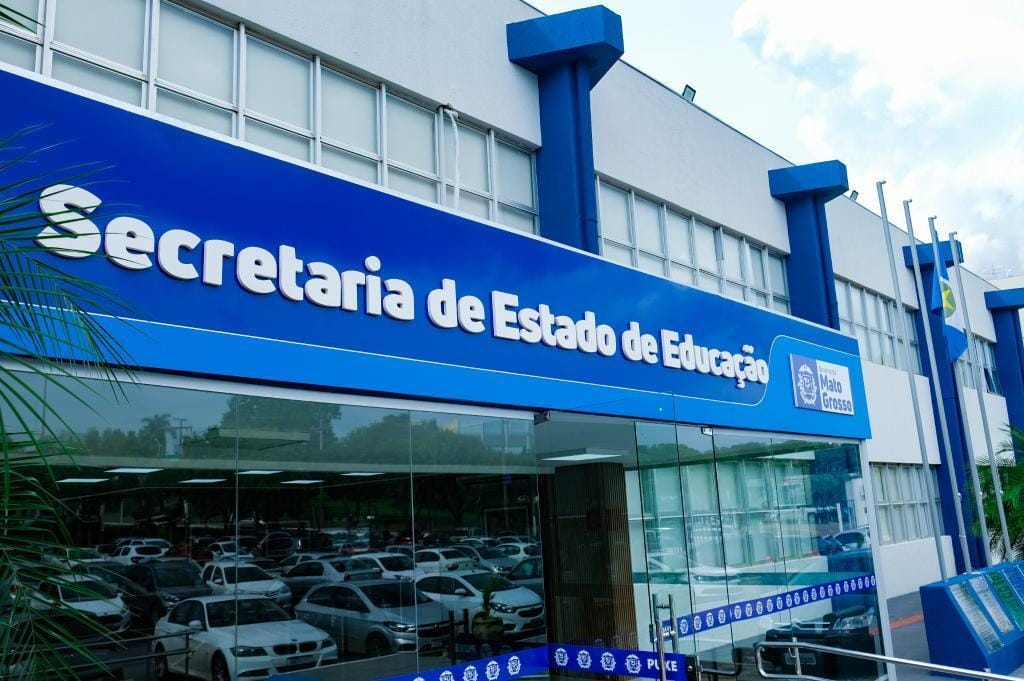 Seduc abre inscrições de concurso com 1.500 vagas com salários de até R$ 17 mil