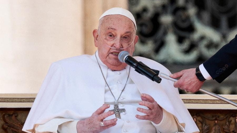 Lideranças políticas de MT lamentam a morte do papa nas redes sociais