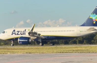 Avião faz pouso de emergência  com suspeita de vazamento de fluido hidráulico; veja vídeo