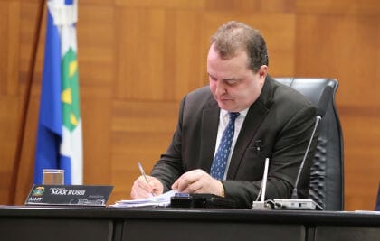 Assembleia amplia fiscalização, transparência e valorização do servidor