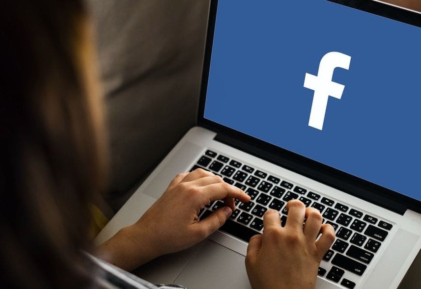TJ mantém condenação do Facebook por exclusão indevida de página profissional