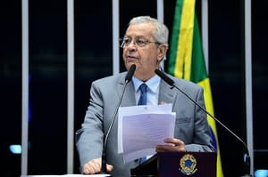 Jayme Campos se reúne com Pedro Taques e diz que política “é como nuvem”
