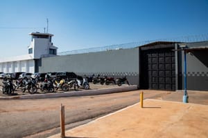 OAB-MT denuncia suspeita de grampo e Justiça manda apreender mídias do Raio 7 e 8 da  PCE