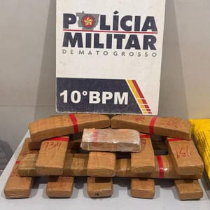Caminhoneiro é preso em Cuiabá com tabletes de maconha que seriam levados para MG
