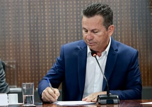 Governador anuncia obras de drenagem na Prainha dentro de projeto do BRT em Cuiabá