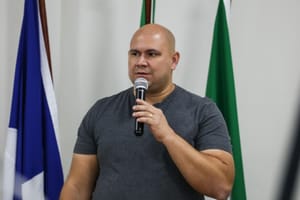 Abílio descarta impostos após fim da taxa do lixo e quer compensar perdas com ajustes