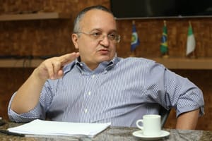 Taques cobra Janaina e diz que ocultar dossiê sobre Mendes é “ser cúmplice por omissão”