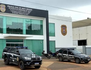 Mulher condenada a nove anos de cadeia por tentar matar atual do ex atropelada é presa