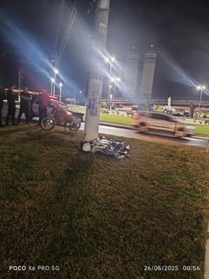 Jovem de 19 anos que empinava moto morre ao perder controle e colidir com poste em VG