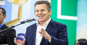 Pesquisa mostra Mauro como melhor governador com 38,7% em 35 anos; Silval lidera como pior