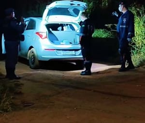 Homem é encontrado morto com marcas de tiros dentro de porta-malas em Cuiabá