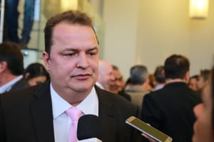 Presidente da Assembleia defende investigação sobre desvio de emendas